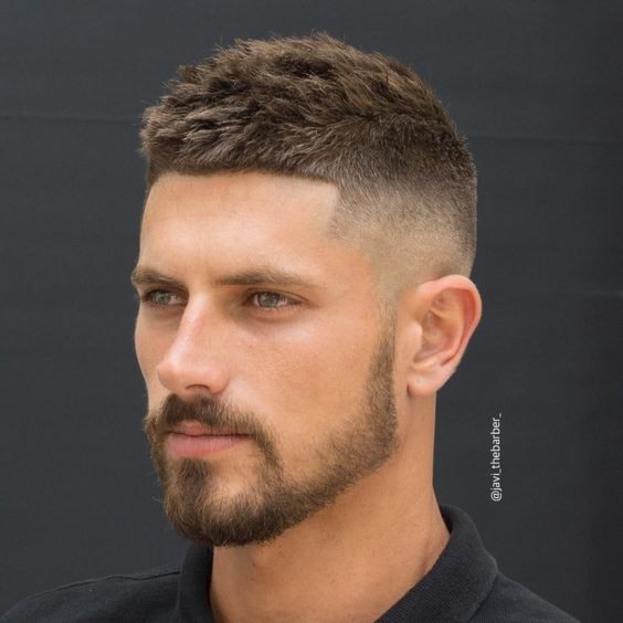 27 Men's Fade Haircuts http://www.menshairstyletrends.com/27-mens-fade-haircuts/